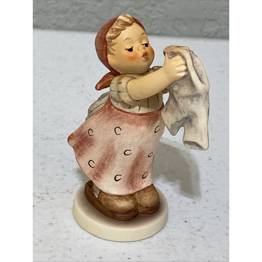VTG 1980's Hummel Figurine Lot Of 2 Band Leader Conductor 129 Wash Day 321 4/0 - Picture 4 of 10